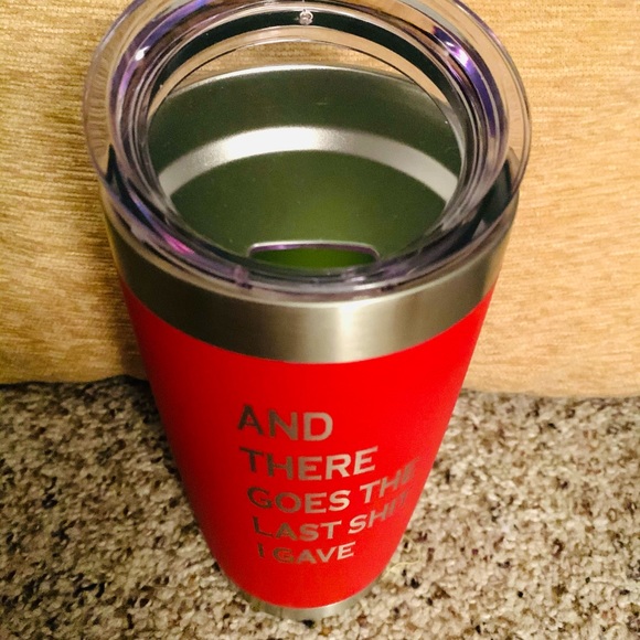 🍀BRAND NEW INSULATED BEST FRIENDS TUMBLER! 20oz. - Picture 2 of 2